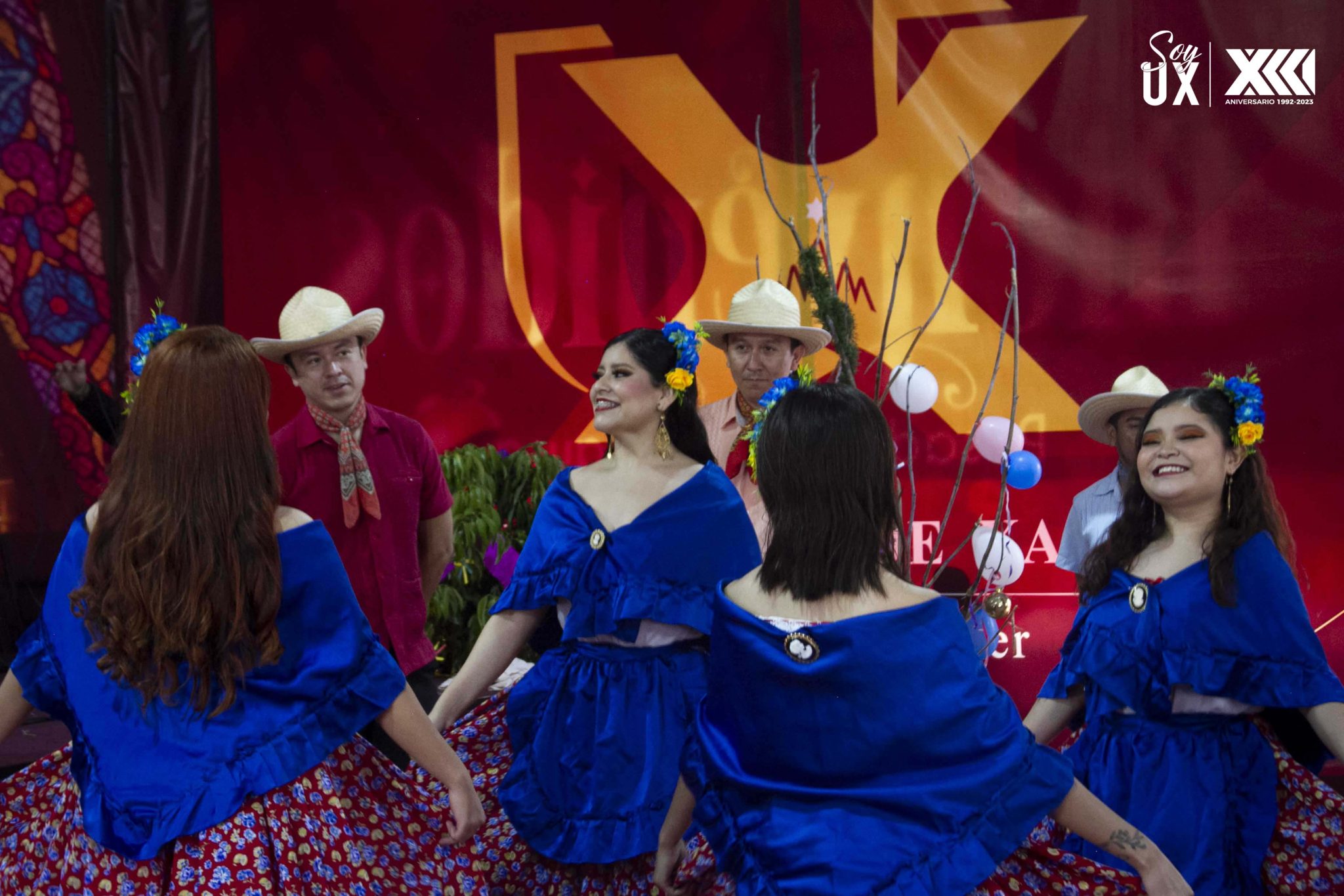 La Universidad De Xalapa Celebra Y Conserva Las Tradiciones En El