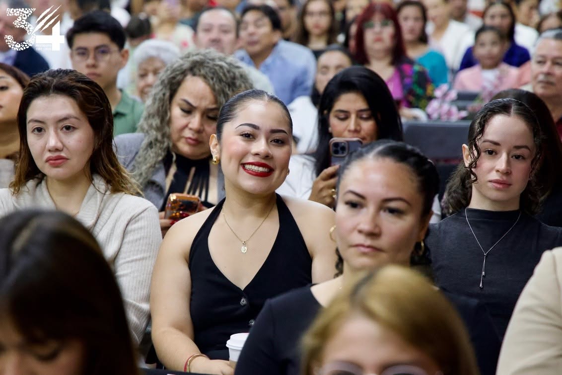 La excelencia también se construye con esfuerzo: Universidad de Xalapa reconoce a estudiantes destacados de posgrado